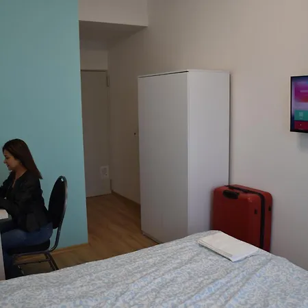 Ξενοδοχείο Sarai 3*